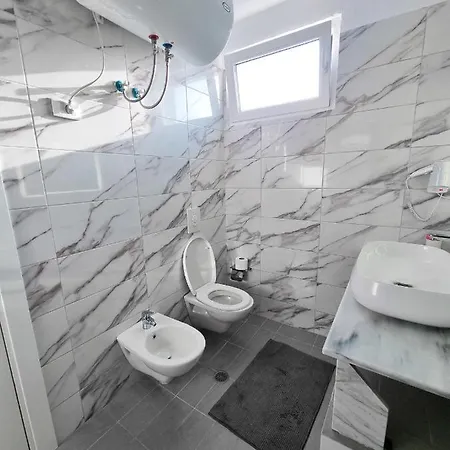 Apartment Seafront With Private Terrace *