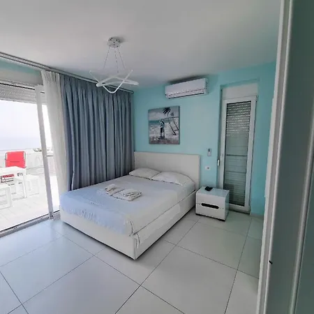 Apartment Seafront With Private Terrace *